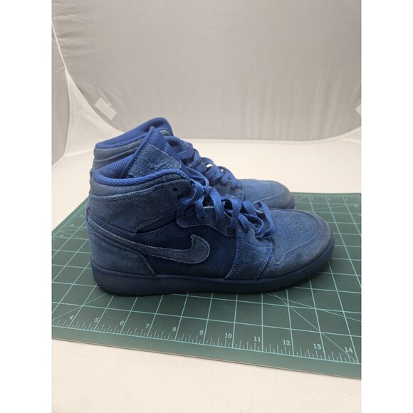 Nike Air Jordan 1 Retro High Team Royal Suede Youth Size 7Y (705300-404) - Picture 7 of 14